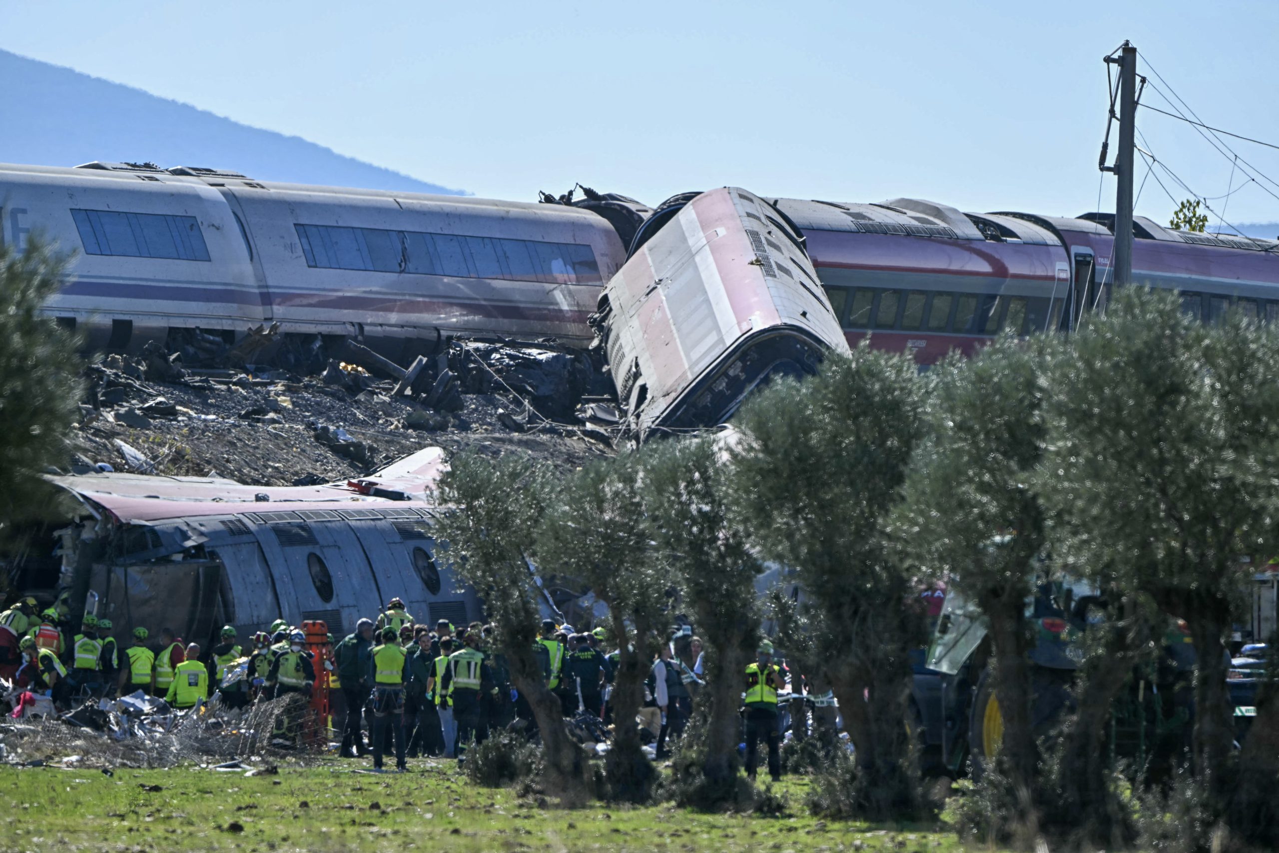 Dozens killed after two high-speed trains collide in central Spain — Babylon Community news